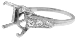 Platinum diamond ring semi-mount