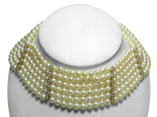 Six row 6-6.5mm cultured pearl collar/14kt yellow gold clasp/diamond dividers