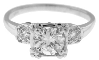 18kt white gold diamond engagement ring