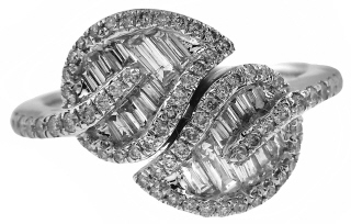 18kt white gold baguette and round diamond leaf ring