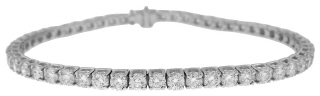 18kt white gold 4-prong diamond tennis bracelet.