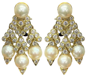 18kt yellow gold pearl and diamond hanging earrings