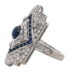 18kt white gold sapphire and diamond ring