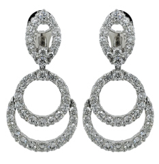 18kt white gold open design diamond earrings