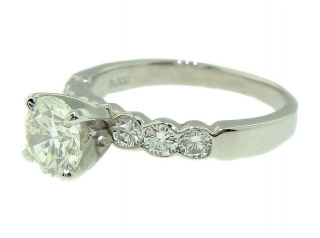 Platinum diamond engagement ring (1.00ct I-VS2)