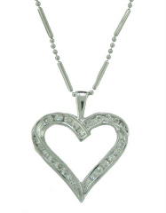 Platinum diamond heart pendant with platinum chain