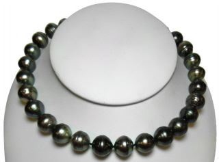 17" gray Tahitian pearl necklace with 18kt yellow gold clasp